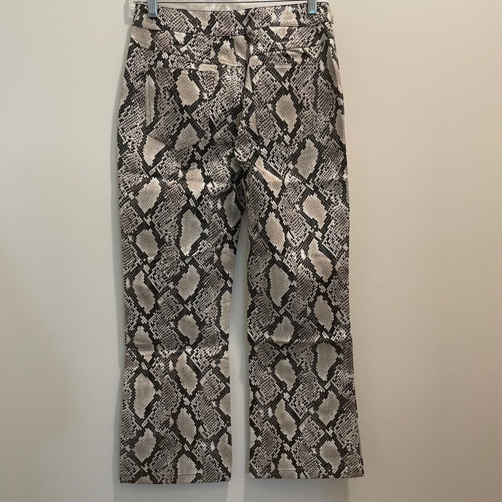 Choosy Snakeskin Print Faux Leather High Rise Pants Size 2 NEW - Picture 2 of 9